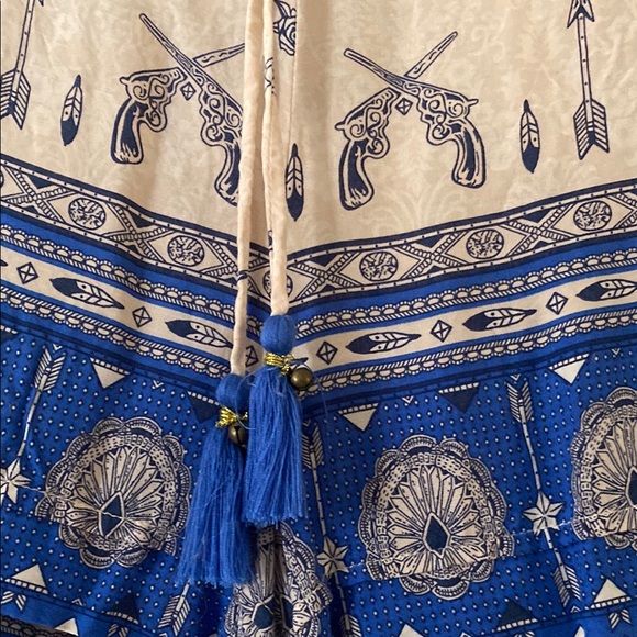Vintage Spell Coyote Shorts in Royal Blue - Picture 3 of 10